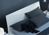 Jesse Tang Bed