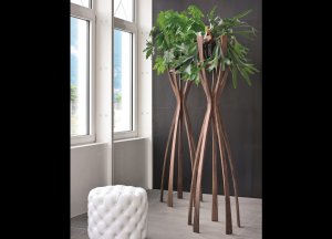 Porada Flamingo Plant Stand