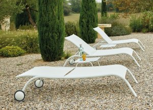 Ondulat Garden Side Table - No Longer Available March 2019