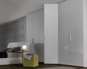 Jesse Wind Wardrobe